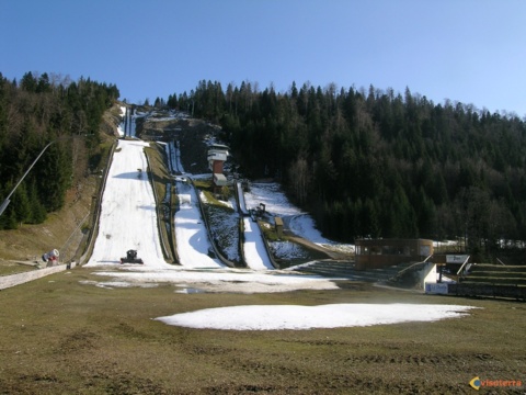 Saut à ski à la Chaux-Neuve