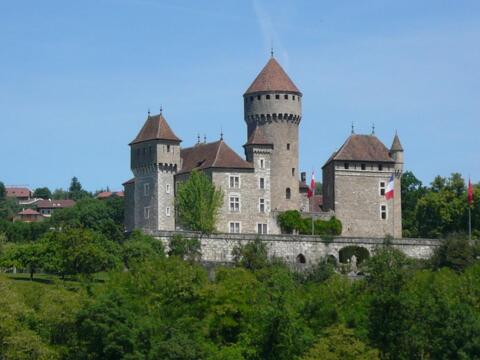 Château Médiéval de Montrottier