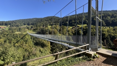 A travers les gorges de la Vièze