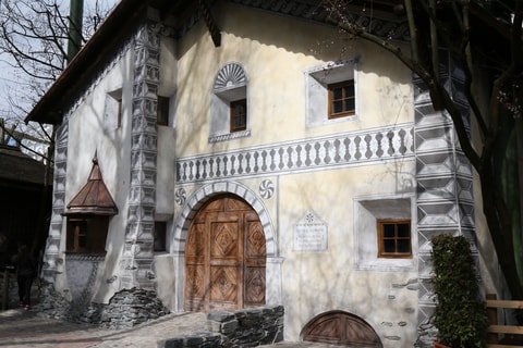 Schellen-Ursli-Haus im Europa-Park in Rust