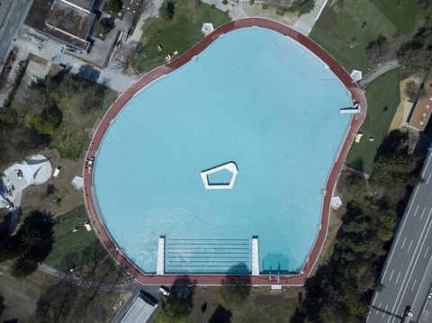Das grösste Schwimmbecken Europas in Bern