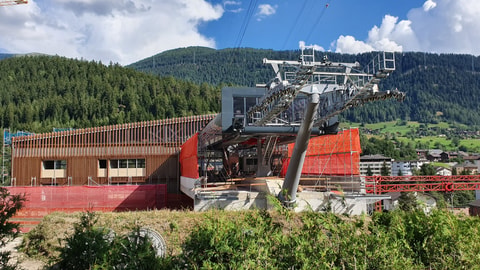 Schnellste Gondelbahn der Schweiz auf die Fieschalp