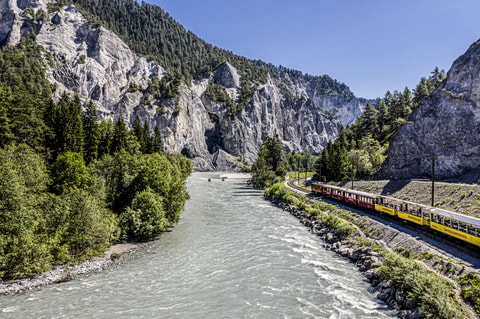 Sommerabenteuer mit der Rhätischen Bahn