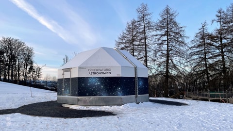 Gucken Sie in den Himmel in der neuen Sternwarte bei Bern