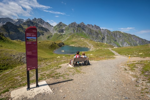 Sommerabenteuer in Pizol: Wanderungen und Naturerlebnis...