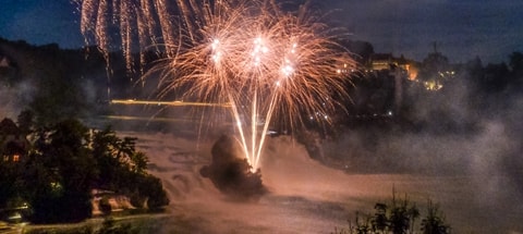 «Fire on the rocks» am Rheinfall