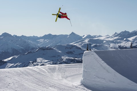 LAAX