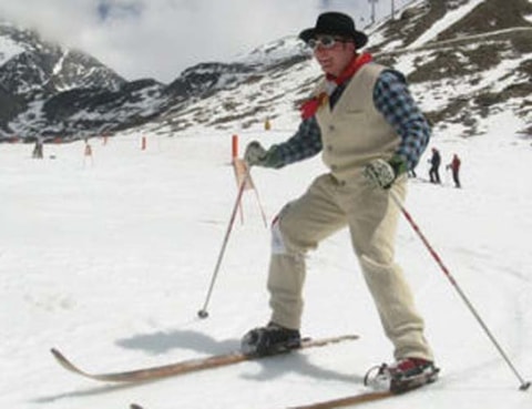 Osterplausch mit Nostalgierennen in Saas-Fee