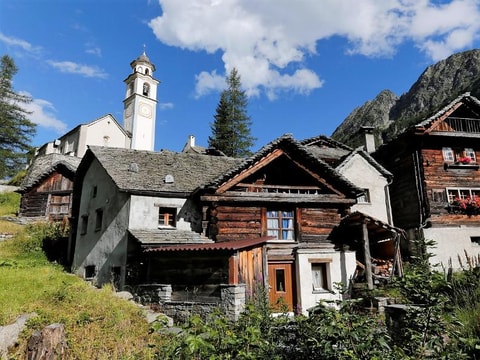 Sommerferien in Bosco-Gurin