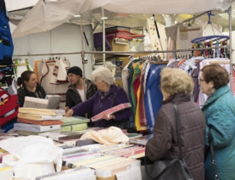 1. Mai-Markt in Laufen