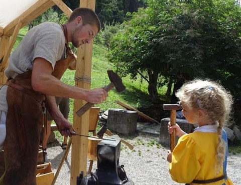 Familientage auf Burg Ehrenfels in Sils im Domleschg