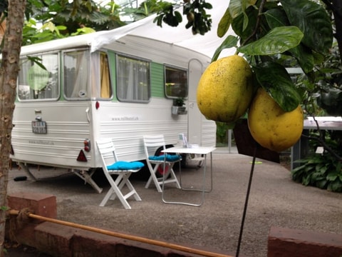 Das Rollhotel ist wieder da