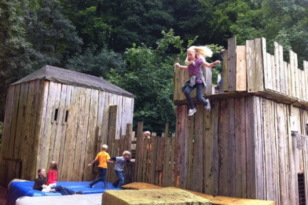 Abenteuerspielplatz Holzwurm