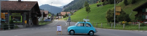 Oldtimertreffen und Koffermärit in Adelboden