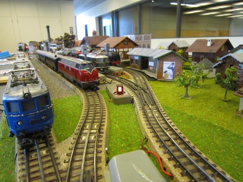 Recycling-Modelleisenbahn „Nostalgia“