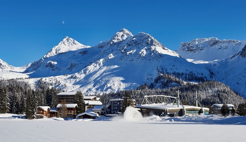 Schlittschuhlaufen auf dem Obersee in Arosa