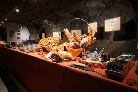Osterbrunch im Salzbergwerk Bex