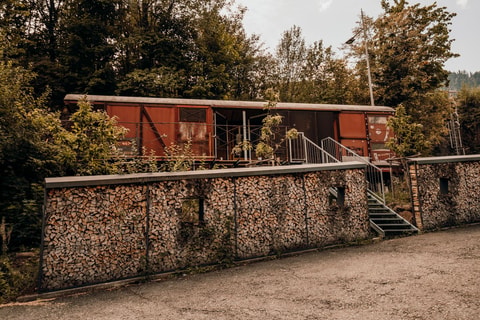 Übernachtung im Bahnwagen am Walensee