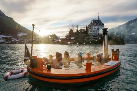 Hot Tub Boat auf dem Brienzersee