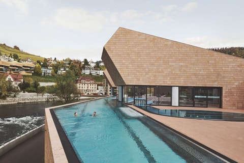 FORTYSEVEN Wellness-Therme in Baden