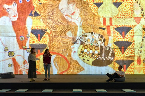 Klimts Kuss – Spiel mit dem Feuer