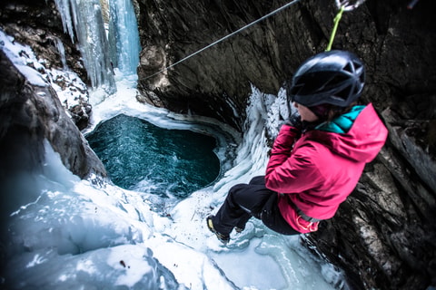 Winter-Canyoning in Pontresina