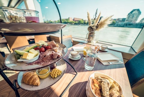 Brunch uff em Rhy