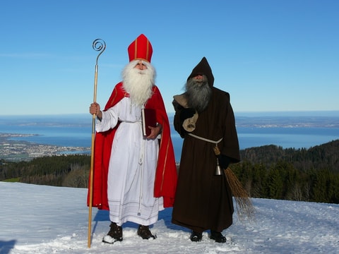 Montags-Plaza … im Gespräch mit dem Samichlaus und ande…