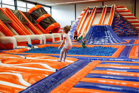 Bounce Circus in der Fronalphalle