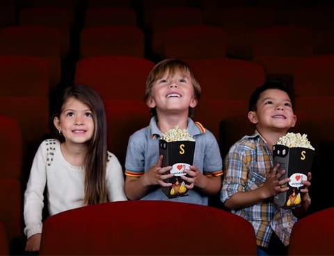 Kindergeburtstag im Kino Pathé