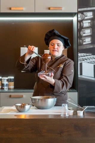 Atelier Choco'Nuts Tafel mit CHEZ Camille Bloch