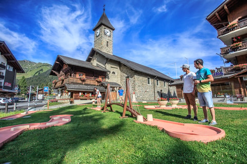 Minigolf in Morgins