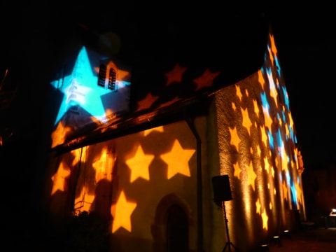 Klingendes Adventsfenster