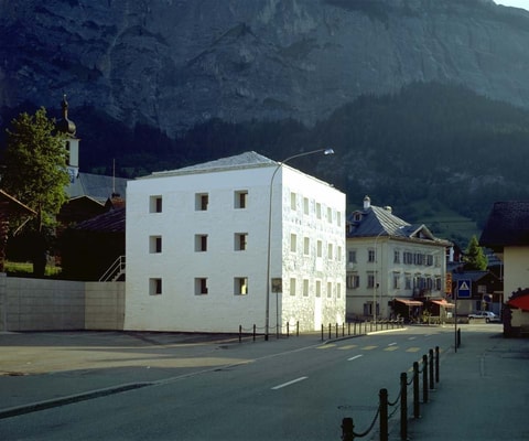 Das Gelbe Haus Flims