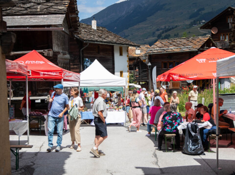 Fête au village des Haudères (VS)