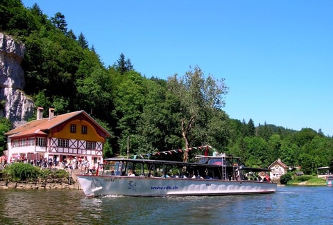 Mit der NLB den Lac des Brenets ganz neu entdecken