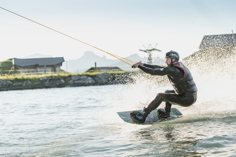 Wakeboarden in Gstaad