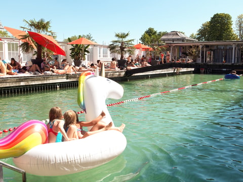 Frauenbad Stadthausquai Zürich