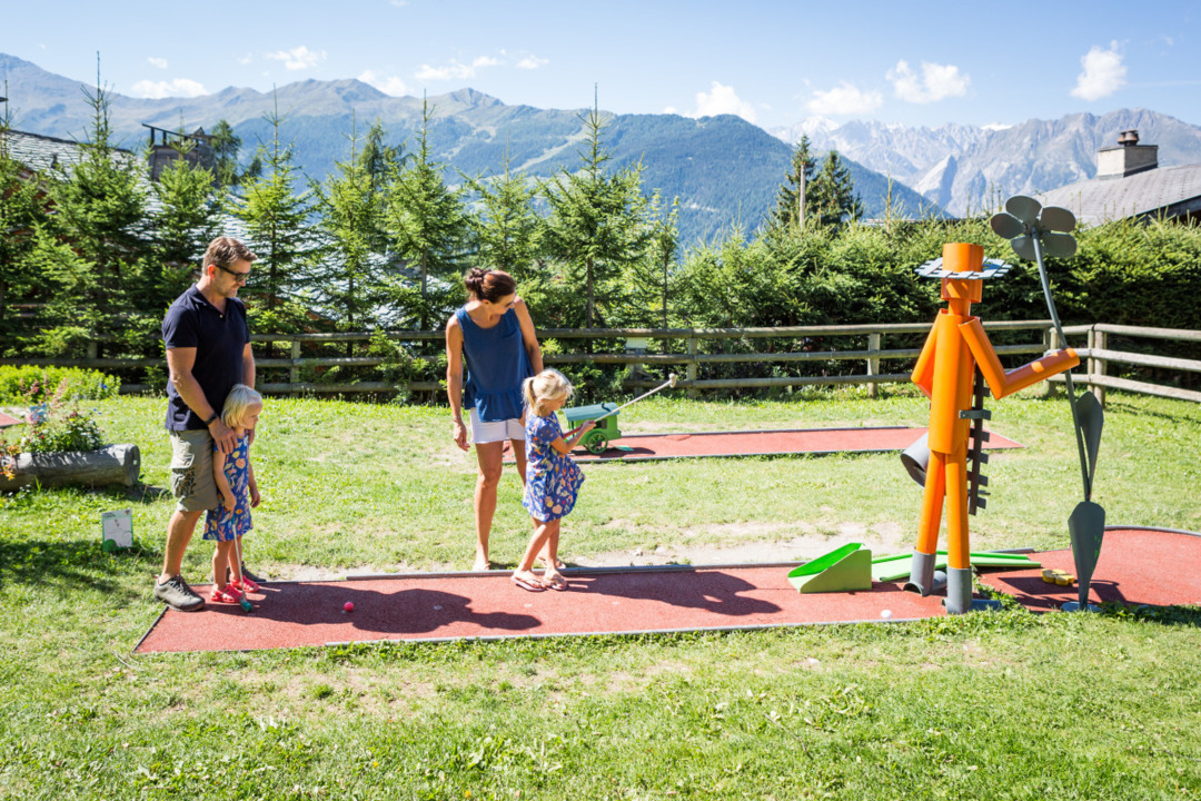 Parc de loisirs à Verbier, minigolf
