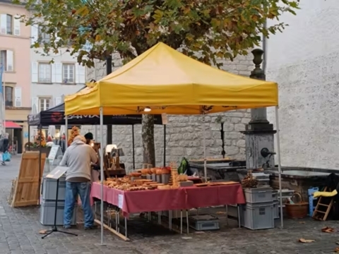 Marché d&rsquo;artYsans à Yverdon-les-Bains (VD)