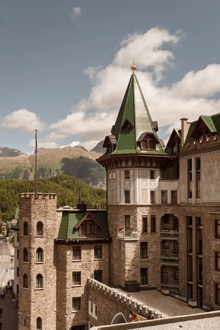 Cet hôtel suisse vient de dépasser le Ritz Paris !