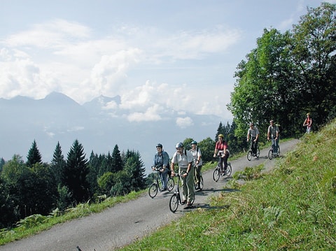 Trottinette au lac de Thoune
