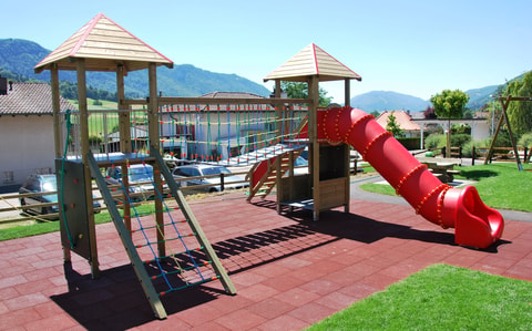 Place de jeux de Crémines