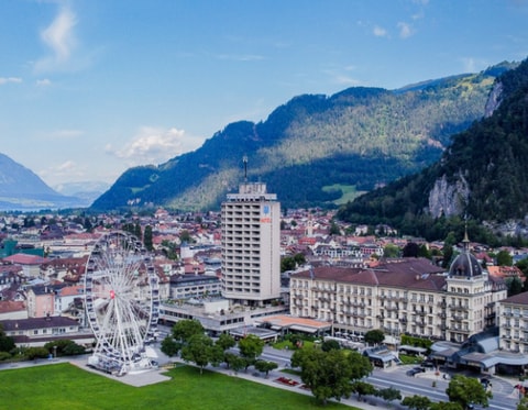 Das grösste Riesenrad der Schweiz in Interlaken