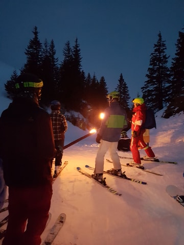 Fackelabfahrt mit der Skischule