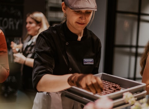 Chocolate Tasting und Making – Max Chocolatier Design S...