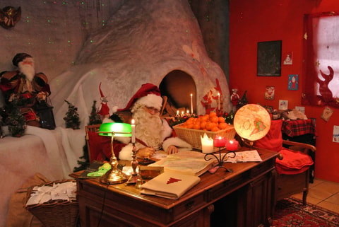 Haus des Weihnachtsmannes 2025 auf dem Rochers-de-Naye