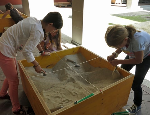 Offene Archäologie-Werkstatt für Kinder in St. Gallen