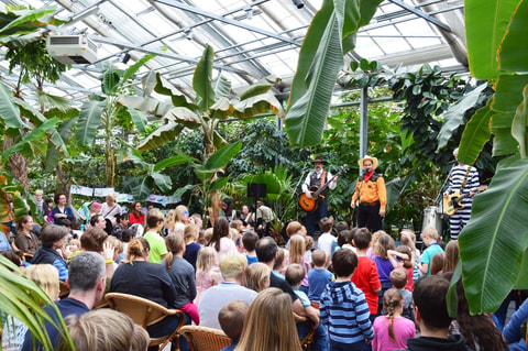 Kindertag mit Roland Zoss - Tropenhaus Frutigen