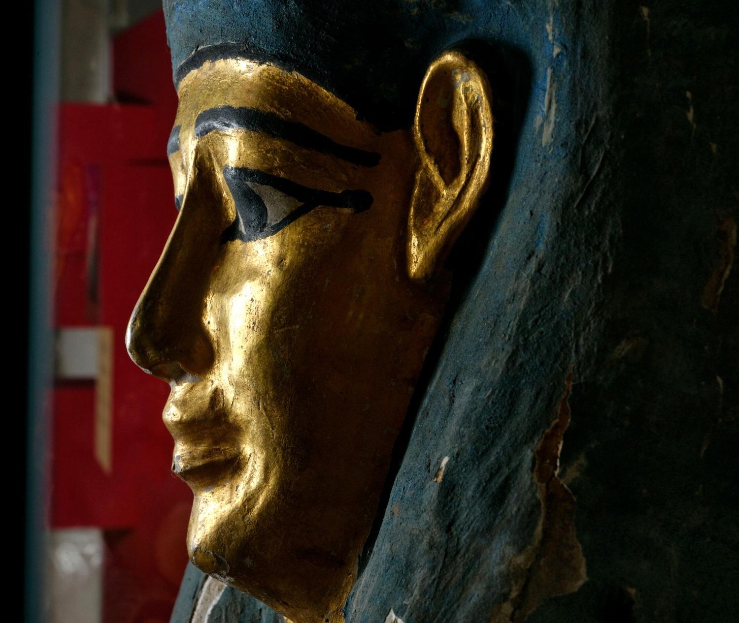 Détail du sarcophage égyptien du prêtre Nes-Shou © Musée d’Yverdon et région / Thierry Porchet